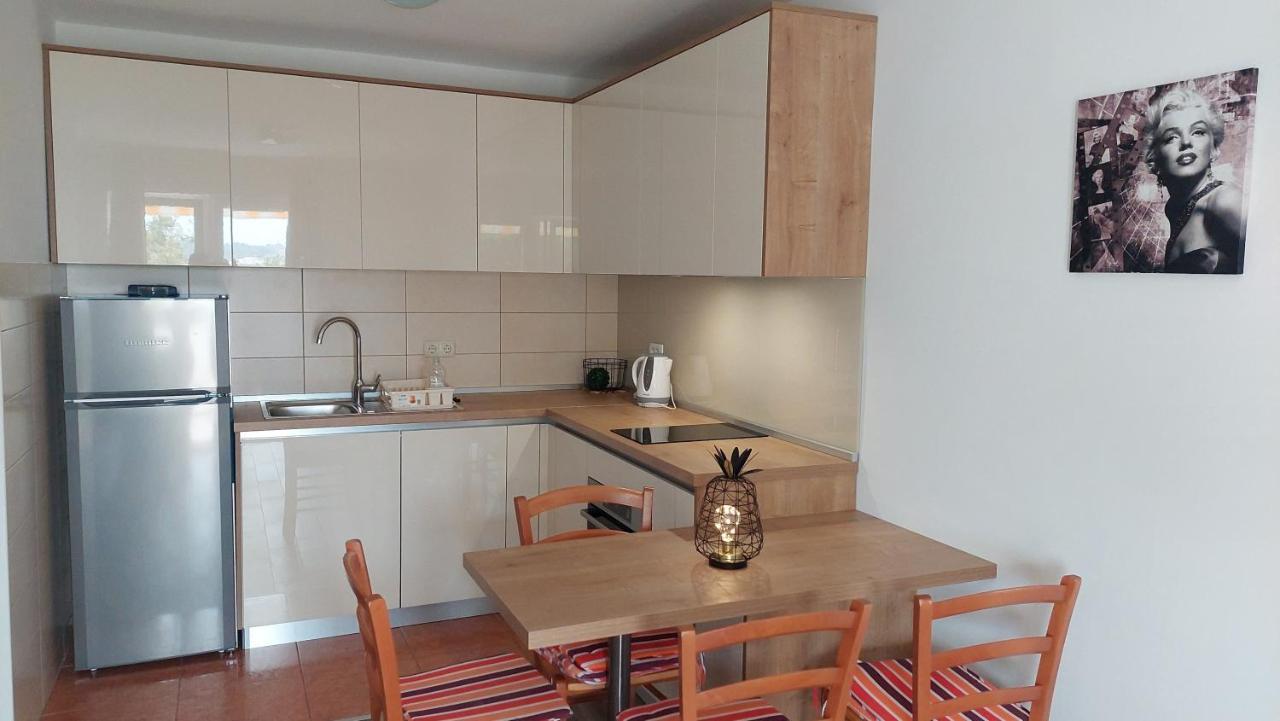 Apartments Nikola Caska Novalja Extérieur photo