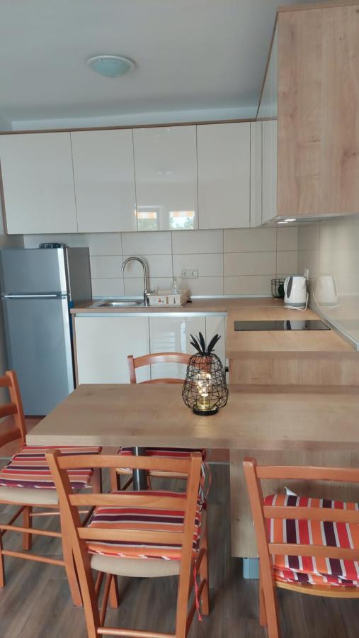 Apartments Nikola Caska Novalja Extérieur photo